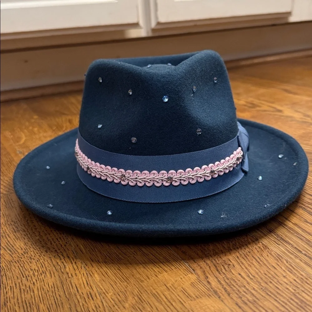 Hats in the Belfry Wool Navy Fedora with Pink Trim size 21in